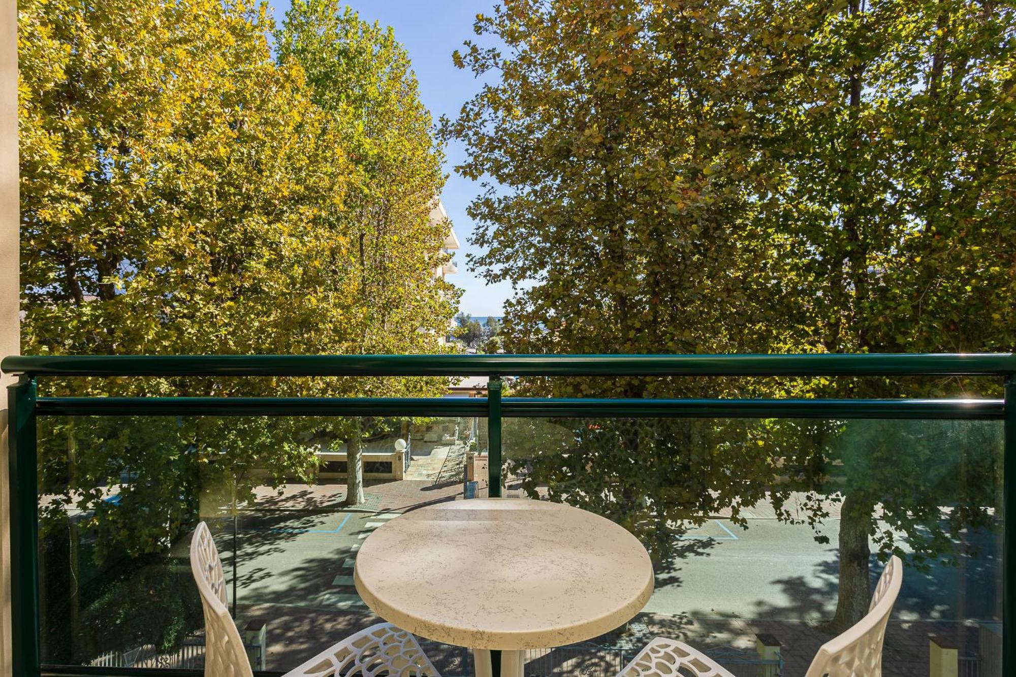 Hotel Gadames - Lunch On The Beach Cervia Esterno foto
